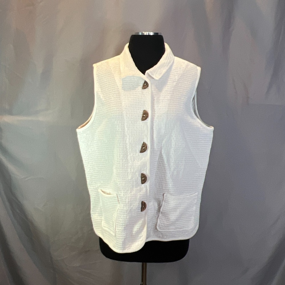 Focus Sweater Vest Women L White Textured Waffle Knit Patch Pockets Button Front